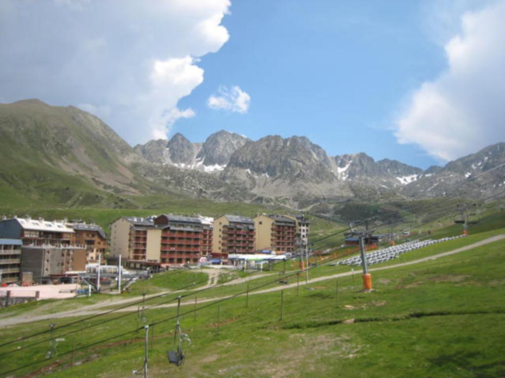 Apartamentos Grifovacances Nevada Pas De La Casa Luaran gambar