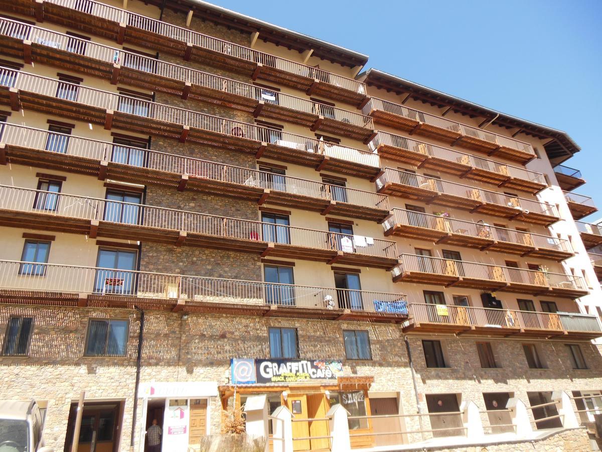 Apartamentos Grifovacances Nevada Pas De La Casa Luaran gambar